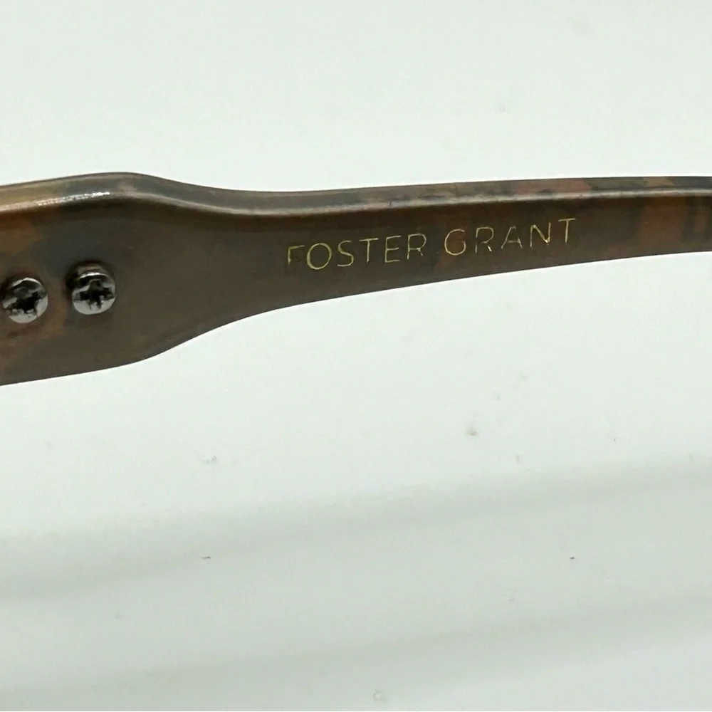 Vintage 90s Y2K Foster Grant Rimless gold link accent Sunglasses